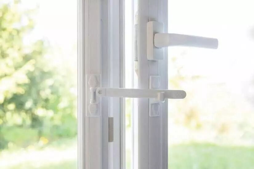 Pour fenêtre 1 ou 2 vantaux - polyamide armé